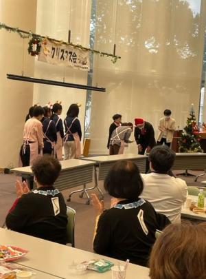 障害者との交流クリスマス会1　日本赤十字広島看護大学