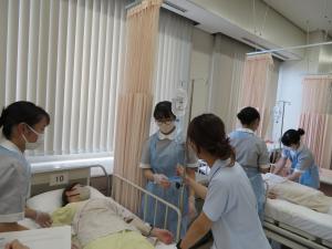 赤十字看護教育サポーター　広島赤十字・原爆病院　看護師さん