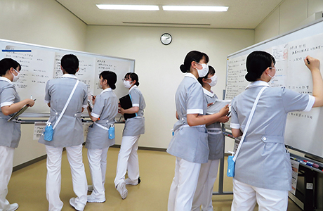 医療安全と看護実践の画像